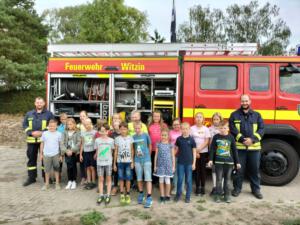 Projekttag Kl.3b bei der Feuerwehr Witzin